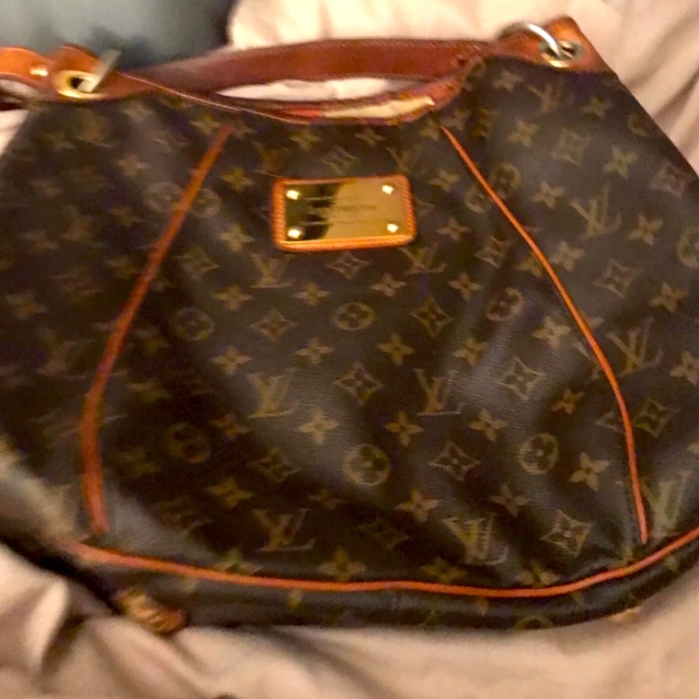 LV galleria gm bag